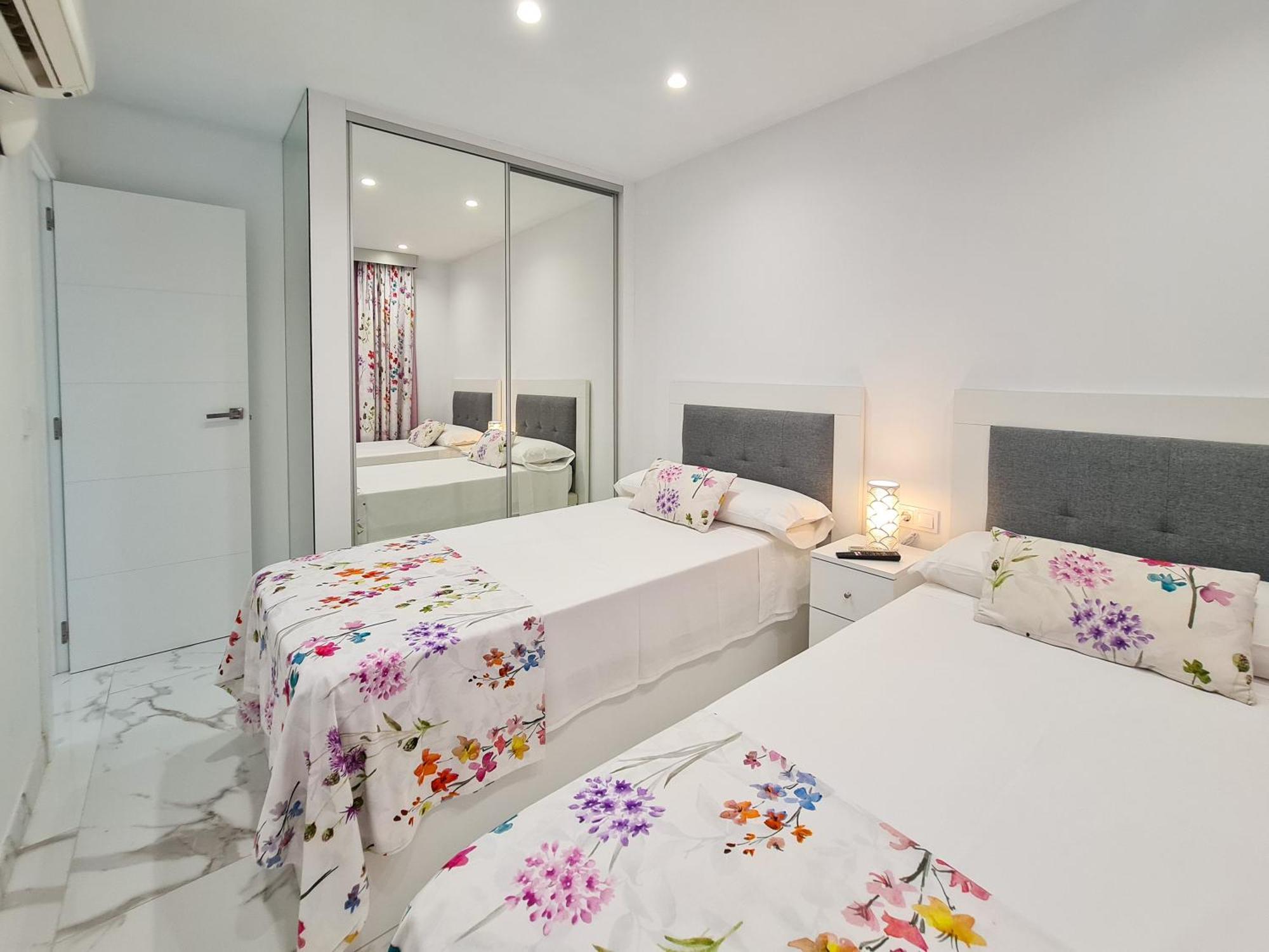 Apartamento Edificio Astoria Benidorm Dış mekan fotoğraf
